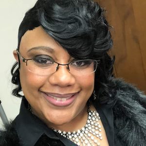 Meet your Posher, Takisha